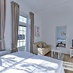Appartement-5-mit-suedbalkon-in-strandnaher-lage-baederstil-villa-in-wenningstedt-sylt *